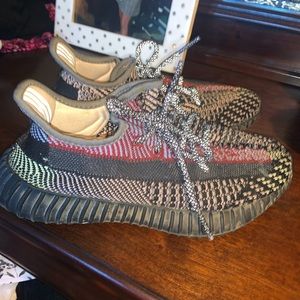 Authentic Yeezys men’s 6 woman’s 8